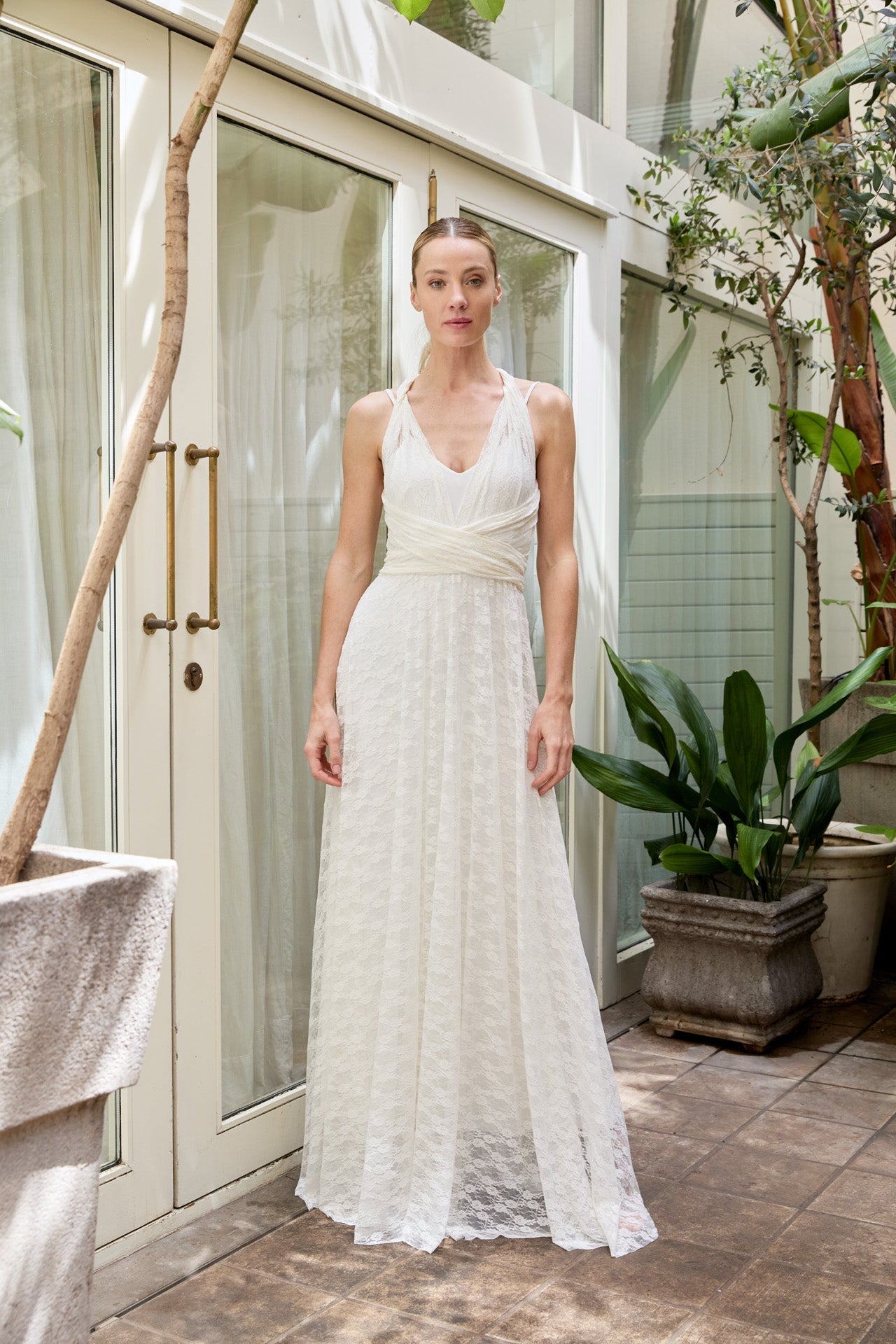 SOBREVESTIDO DE ENCAJE