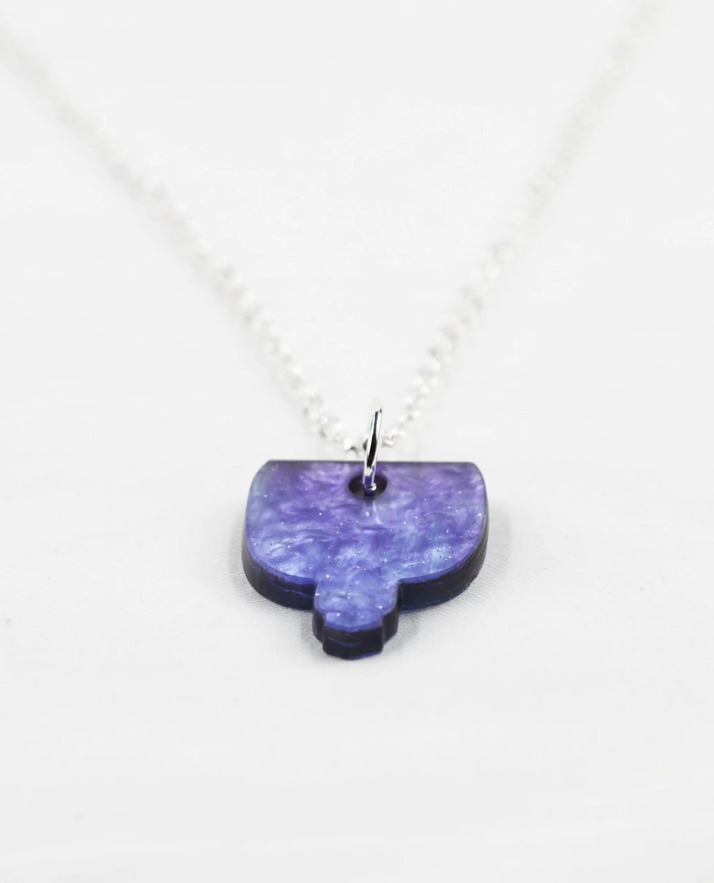 Silver necklace with marbled purple pendant