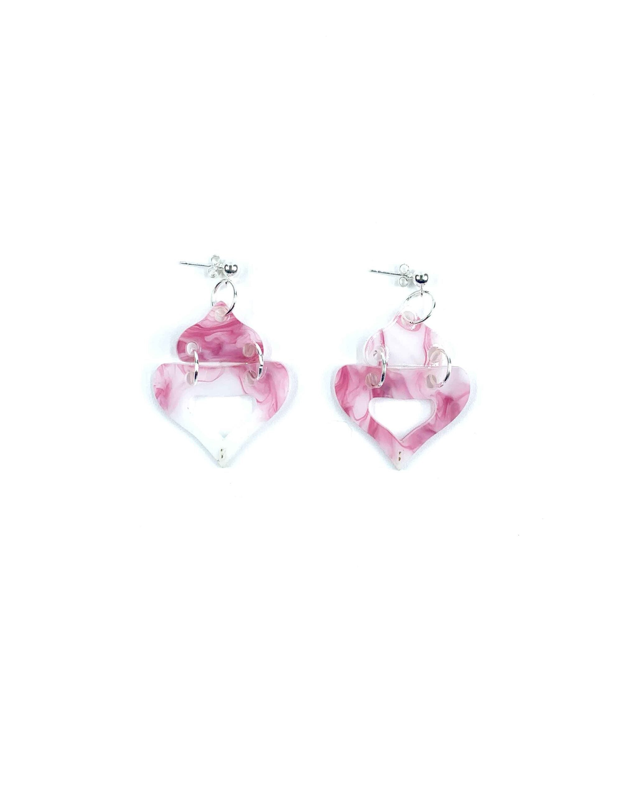 Pink marbled resin double heart earrings